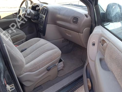 Left headlight CHRYSLER VOYAGER IV (RG, RS) 2.4 | BP18906432C28 