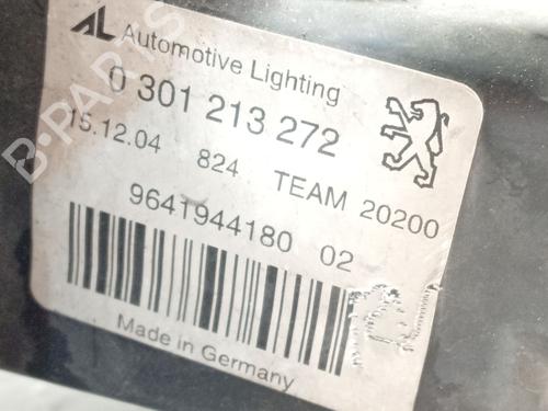 Right headlight PEUGEOT 407 (6D_) 2.0 HDi 135 (6DRHRH, 6DRHRE, 6DRHRG, 6DRHRJ) | BP30637346C29