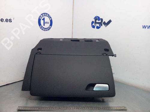 Used Glove box AUDI A3 Sportback (8VA, 8VF) 1.6 TDI (110 hp) 4602312