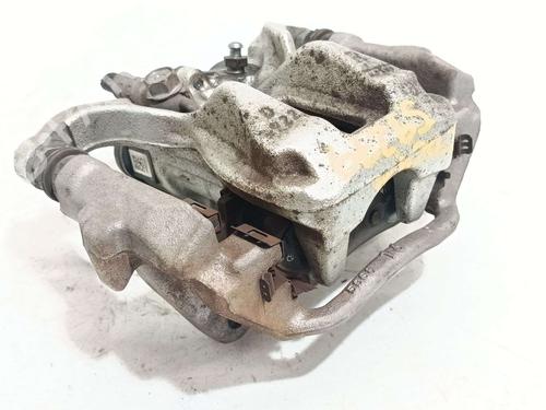 right-rear-brake-caliper-toyota-c-hr-_x1_-2016-40179387 main image