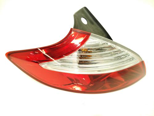 left-taillight-renault-megane-iii-hatchback-bz01_-b3_-2008-36597071 main image