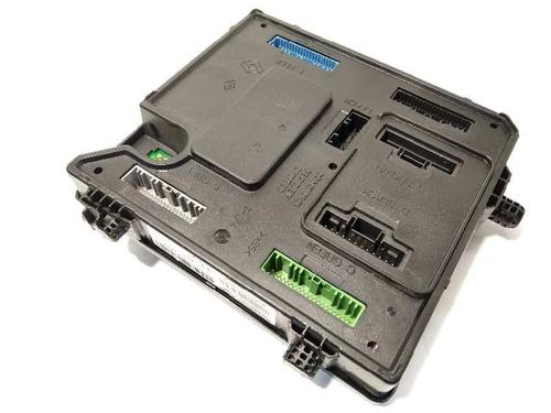 Used Fuse box RENAULT MEGANE CC (EZ0/1_) 1.9 dCi (EZ0J, EZ1S) (131 hp) 4971604