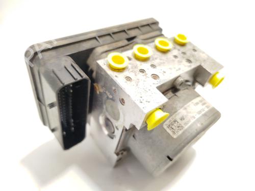 abs-pump-ford-s-max-cj-wa6-2015-26325446 main image