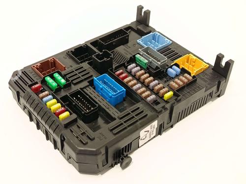 Used Fuse box Fuse box 38950597 38950597