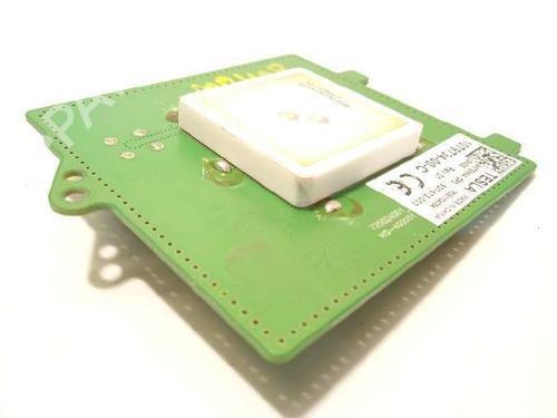 Antenne/Base TESLA MODEL 3 (5YJ3) EV AWD (441 hp) 14347195