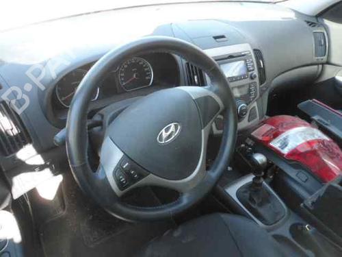 Fuse box HYUNDAI i30 Estate (FD)  | BP1235566E1 