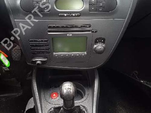 Gear lever SEAT LEON (1P1) 2.0 FSI | BP7889876M90 