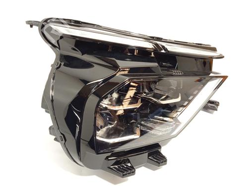 Used Right headlight CITROËN C4 III (BA_, BB_, BC_) [2020-2026]  19403589