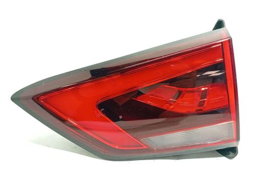 right-tailgate-light-mg-mg-zs-suv-azs1-2017-39398616 main image