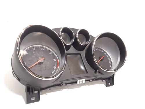 Used Instrument cluster OPEL INSIGNIA A Sports Tourer (G09) 2.0 CDTI (35) (131 hp) 18161351