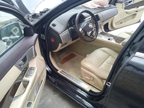 Switch JAGUAR XF I (X250) 3.0 D | BP13406251I30 