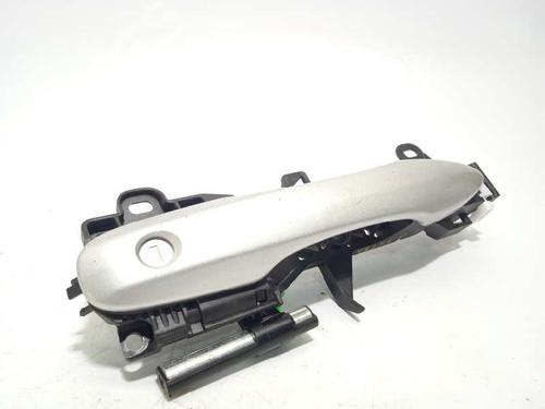 front-left-exterior-door-handle-toyota-corolla-hatchback-_e21_-_ea1_-_eh1_-18-hybrid-zwe211-6921102935-2018-10111357 main image