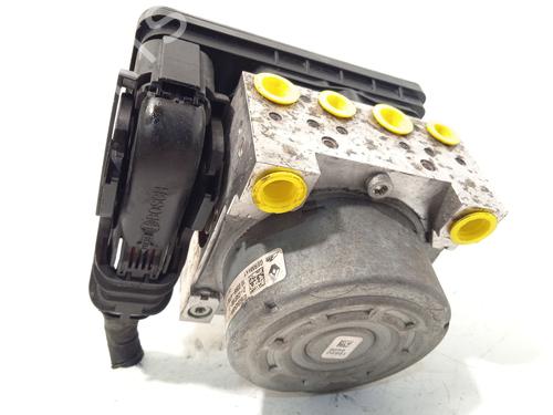 Used ABS pump RENAULT MEGANE IV Hatchback (B9A/M/N_) [2015-2026]  24033033
