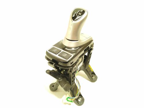 Used Gear lever Gear lever MITSUBISHI OUTLANDER III (GG_W, GF_W, ZJ, ZL, ZK) 2.0 Hybrid 4WD (GG2W) (200 hp) 33959232 33959232