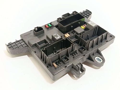Used Fuse box Fuse box 39592965 39592965