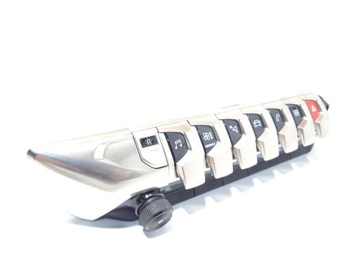 switch-peugeot-3008-ii-suv-mc_-mr_-mj_-m4_-2016-23106632 main image