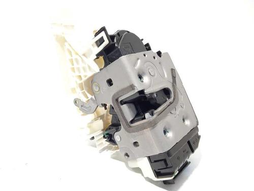 front-left-lock-infiniti-q30-16-a0997201901-2015-8327656 main image