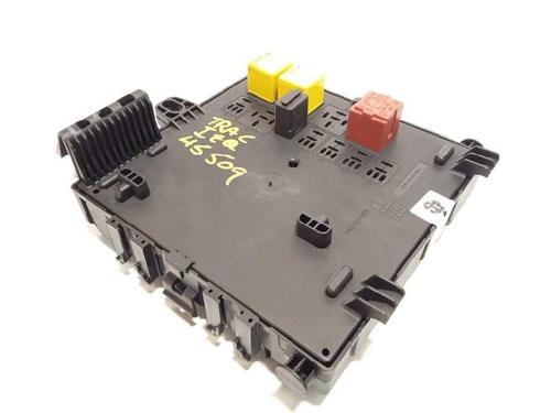 Fuse box CADILLAC BLS 1.9 D | BP8322426E1 
