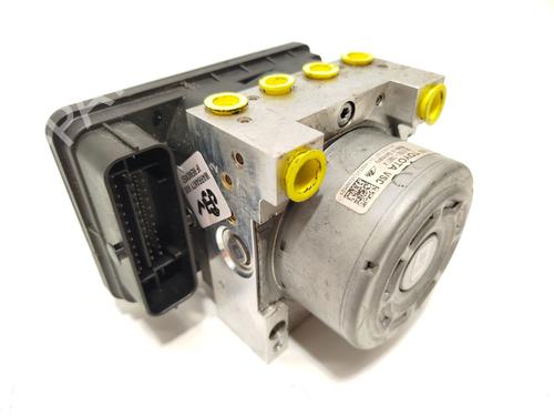 Used ABS pump TOYOTA YARIS (_P21_, _PA1_, _PH1_) 1.5 (MXPA11) (125 hp) 31144635