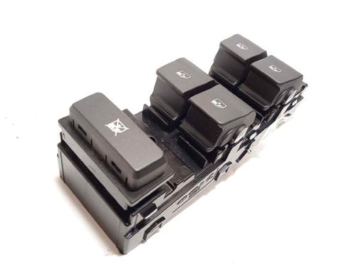 Left front window switch HYUNDAI i30 FASTBACK (PDE, PDEN) 1.0 T-GDI | BP16467417I27 - Image 2