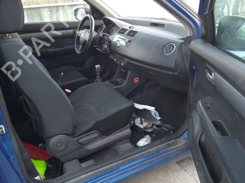 Left taillight SUZUKI SWIFT III (MZ, EZ)  | BP24927009C34 