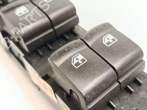 Left front window switch SSANGYONG ACTYON I 200 Xdi 4WD | BP39722946I27 - Image 4