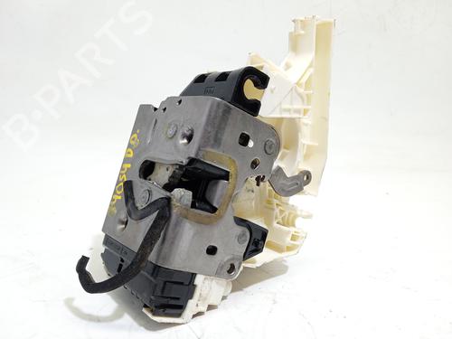 front-right-lock-jeep-compass-mp-m6-mv-m7-16-multijet-52139900-40126025011-2016-19286884 main image