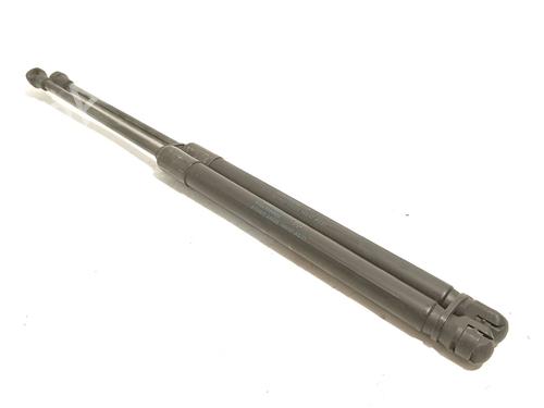 tailgate-lift-support-bmw-1-e81-2006-2007-2008-2009-2010-2011-2012-27534801 main image