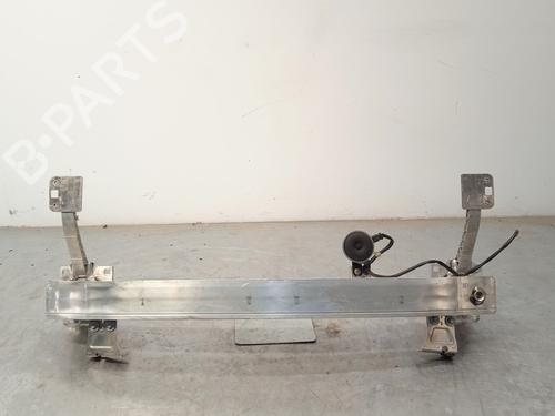 Used Front bumper reinforcement CITROËN C3 / C3 ORIGIN III (SX) 1.2 PureTech 82 (83 hp) 28153415