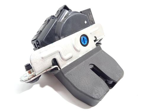 tailgate-lock-mg-mg-zs-suv-10459738-2017-18680386 main image