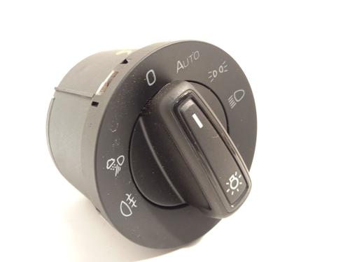 Used Headlight switch SKODA KAROQ (NU7, ND7) 2.0 TDI 4x4 (150 hp) 18145237