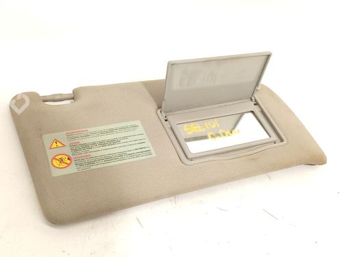 Used Right sun visor Right sun visor 37020932 37020932