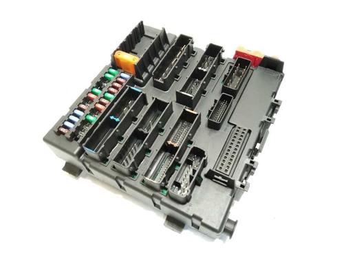 Used Fuse box Fuse box SAAB 9-3 (YS3F, E79, D79, D75) 1.9 TTiD (130 hp) 6128672 6128672