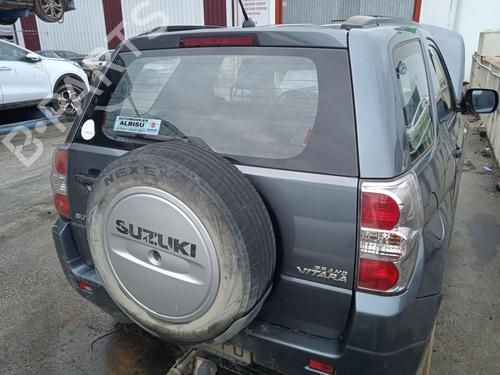 Left headlight SUZUKI GRAND VITARA II (JT, TE, TD) 1.9 DDiS All-wheel Drive (JT419, TD44, JB419WD, JB419XD,... | BP24515123C28 