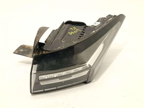 Used Right taillight Right taillight 39470872 39470872