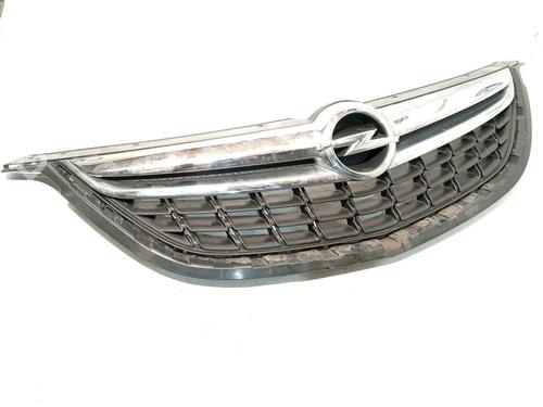 Used Grille OPEL ZAFIRA TOURER C (P12) 2.0 CDTi (75) (130 hp) 32080068
