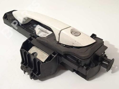 Front left exterior door handle MERCEDES-BENZ GLA-CLASS (X156)  A2047601700 | 2047601700