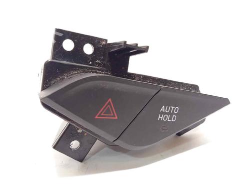 warning-switch-lynk-co-01-phev-8891957884-2017-17787619 main image