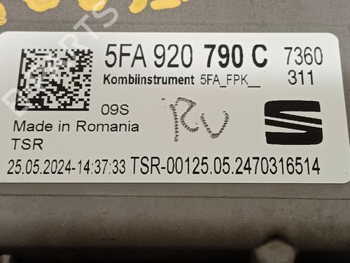 Instrument cluster SEAT LEON (KL1, KLG) 1.5 eTSI | BP31980322C47