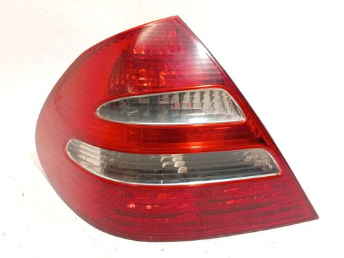 Used Left taillight Left taillight MERCEDES-BENZ E-CLASS (W211) E 270 CDI (211.016) (177 hp) 40220143 40220143