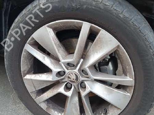 Right front brake caliper SKODA KAROQ (NU7, ND7) 1.5 TSI | BP26597483M104  - Image 12