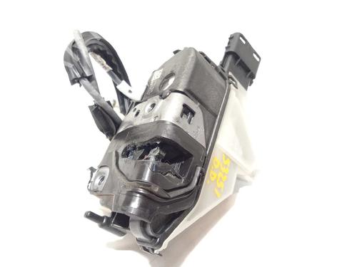 front-right-lock-ds-ds-3-ds-3-crossback-ur_-uc_-uj_-12-puretech-100-urhnkk-urhnek-9826143980-2018-17744469 main image