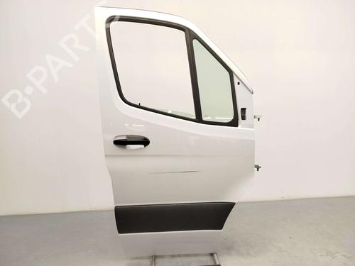 Used Right front door Right front door MERCEDES-BENZ SPRINTER 4-t Van (B907, B910) 419 CDI RWD (907.643, 907.645, 907.647) (190 hp) 39981517 39981517