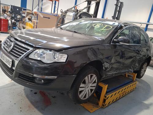 Right headlight VW PASSAT B6 (3C2) 2.0 TDI 16V | BP33873570C29  - Image 5