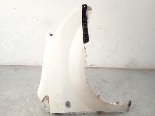 Used Right front fenders TOYOTA COROLLA Verso (ZER_, ZZE12_, R1_) 1.8 (ZNR11_, ZNR11R) (129 hp) 25719390