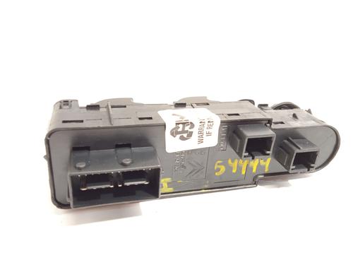 Left front window switch PEUGEOT 2008 I (CU_) 1.2 THP 110 / PureTech 110 | BP20200794I27 - Image 4
