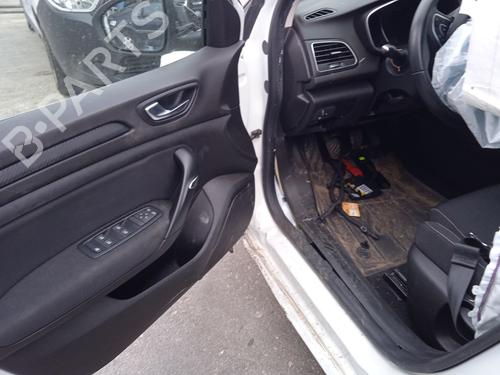 Front right lock RENAULT MEGANE IV Hatchback (B9A/M/N_) 1.5 Blue dCi 115 (B9A6) | BP28724530C97 