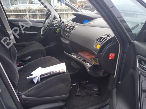 Left taillight CITROËN C4 Picasso I MPV (UD_) 2.0 HDi 138 | BP30969353C34