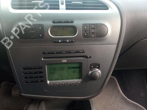 Left front window switch SEAT LEON (1P1) 1.4 TSI | BP26446023I27 - Image 31