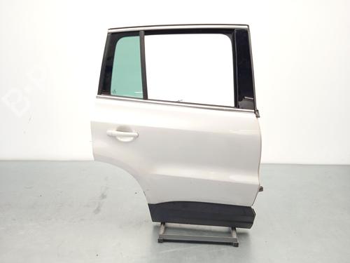 right-rear-door-vw-tiguan-5n_-2007-2008-2009-2010-2011-2012-2013-2014-2015-2016-2017-2018-37261317 main image
